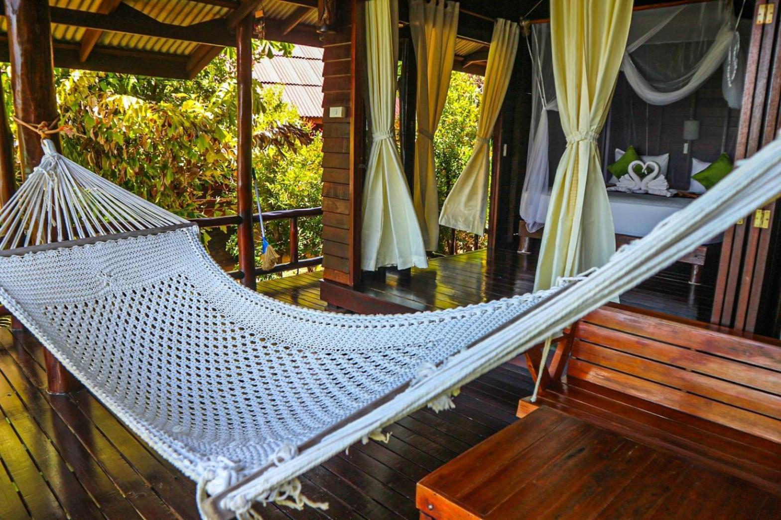 Hillhouse - Koh Yao Noi Bed & Breakfast Exterior foto