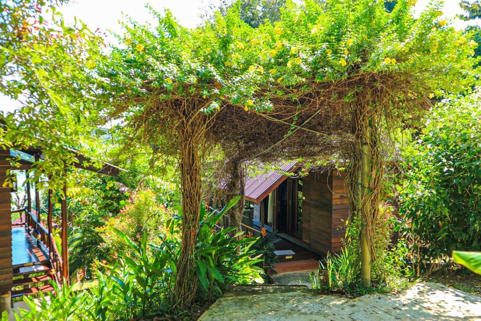 Hillhouse - Koh Yao Noi Bed & Breakfast Exterior foto